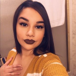 Meet your Posher, Anissa